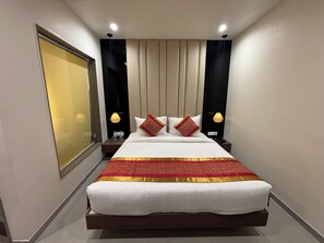Deluxe Double Room, Hill View | Desk, free WiFi - AGASTYA INN (Gadag-Betageri)