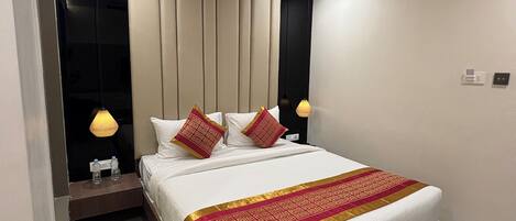 Deluxe Double Room, Hill View