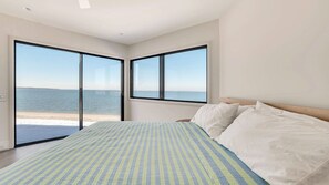 3 chambres, fer et planche à repasser, accès Internet, draps fournis