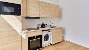 Unclassified image, 5 of 12, button - Charming AC apartment - Buttes Chaumont Park (Paris)