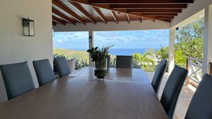 Outdoor dining - Luxury Estate with Private Villas and Family Club House (Bequia)