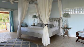 6 habitaciones, tabla de planchar con plancha, wifi y ropa de cama