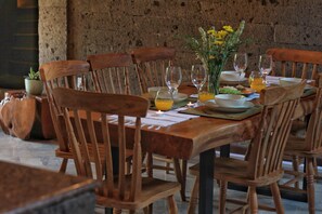 Dining - Villa Castilla Saraswati - 4BR Spacious, Convenient & Tranquil Hideaway Seminyak (Badung)