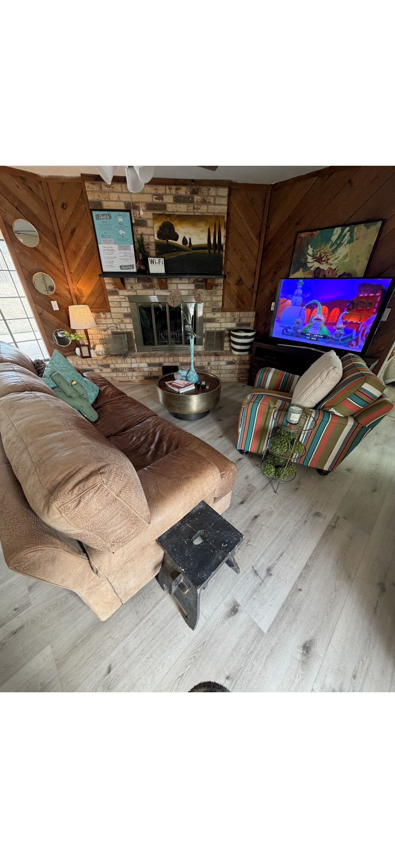 Smart-tv, pejs, videospil, dvd-afspiller