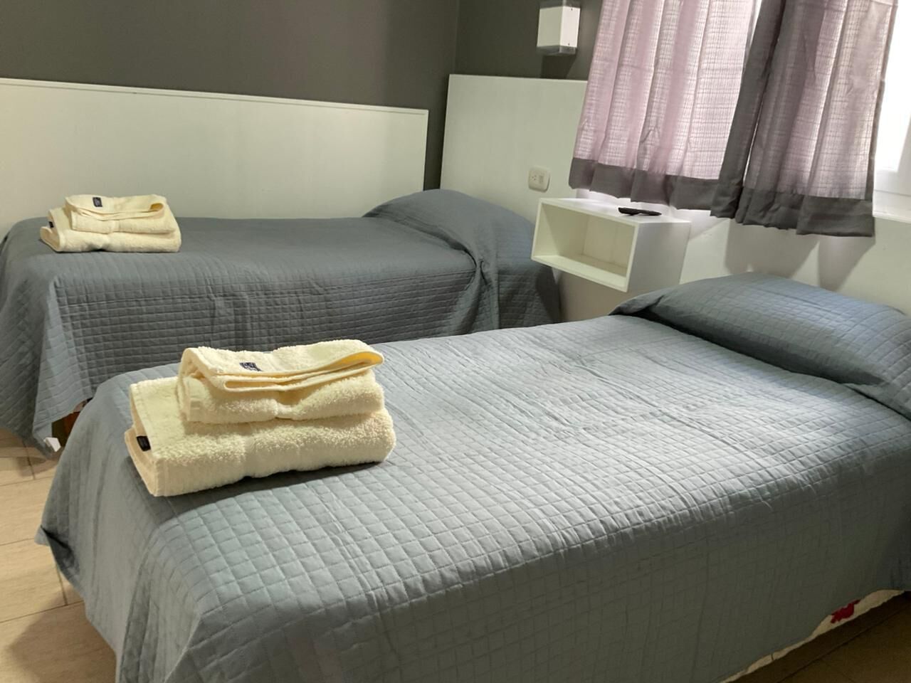 ห้องคอมฟอร์ทดับเบ  ิล, เตียงเดี่ยว 2 เตียง, ปลอดบุหรี่, วิวเมือง | เครื่องนอนระดับพรีเมียม, ผ้านวมขนเป็ด, Wi-Fi ฟรี