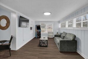 House | 3 bedrooms, Internet - 3BR Home Near AFB ASU Riverwalk Downtown (Montgomery)