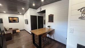 Interior - Cozy new construction 2-bedroom house in serene Harrison with all amenities. (Harrison)