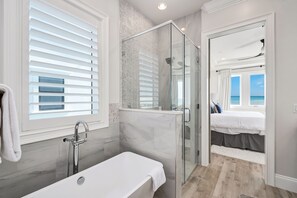 Shower, hair dryer, towels - Restoration Point | Private Beach Access | Gulf Front | Private Pool (Santa Rosa Beach)