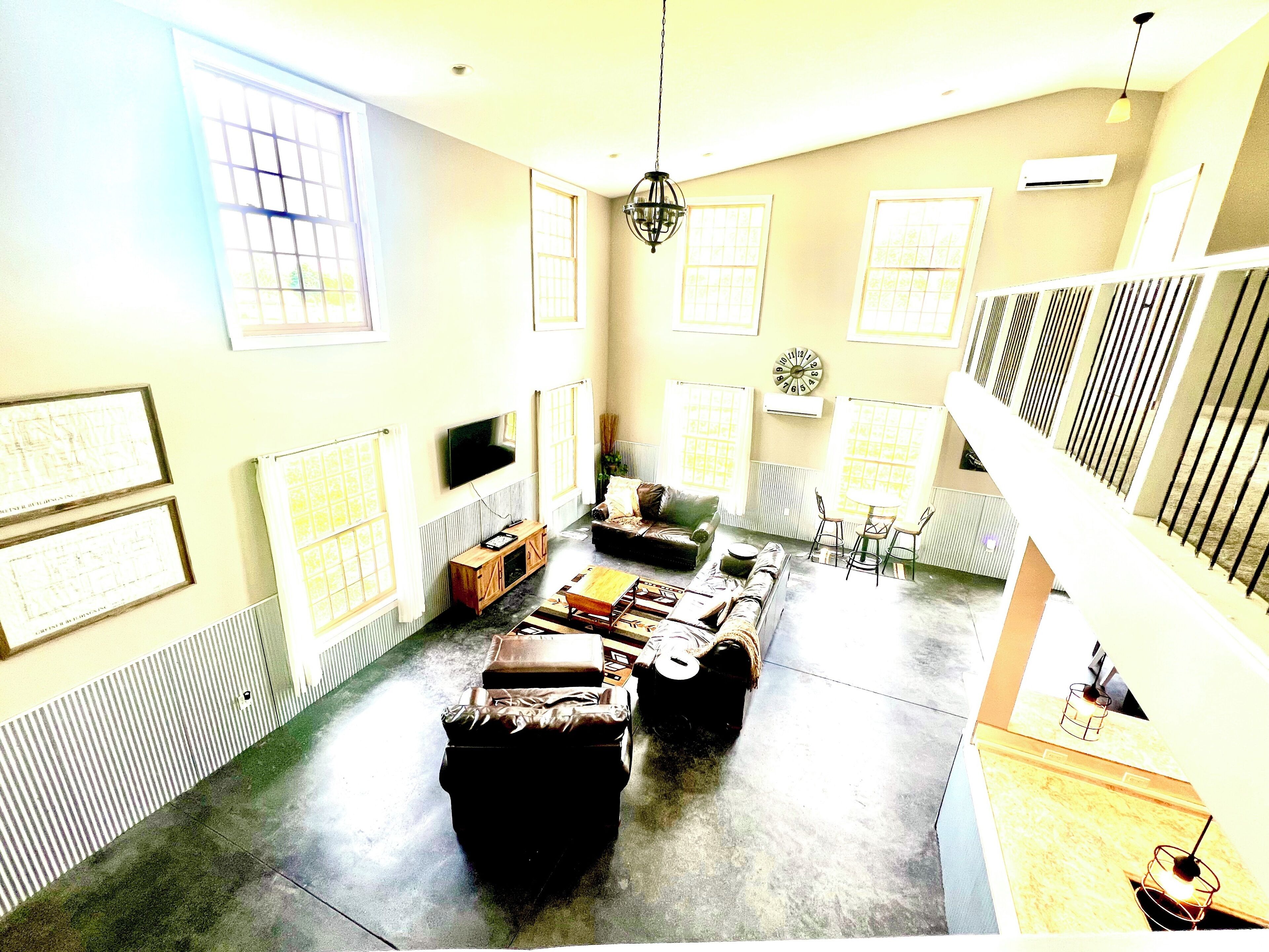 Huge Barndominium Homestead In Carlisle, Just Miles From Airport/downtown Dsm - Iowa