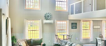 Huge barndominium homestead in Carlisle, just miles from airport/downtown DSM