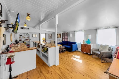 House, Balcony, Courtyard View | Interior