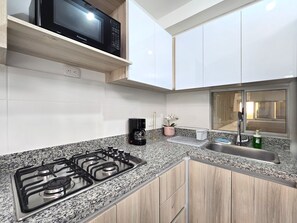 Private kitchen - Luxury & Calm in Serena del Mar: Your New Retreat at Capriella (cartagena)