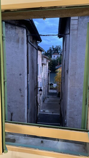 Interior - Modern cocoon · Quays of the Isère · 2 bedrooms (Romans-sur-Isère)