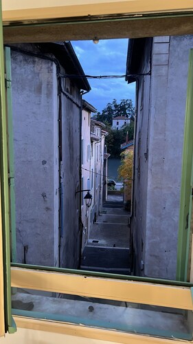 Charme contemporain à 5 min du centre et des quais