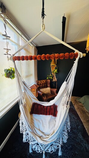 Interior - Cosy Romantic studio apartment in Cape Town near vibrant city life. (Cape Town)