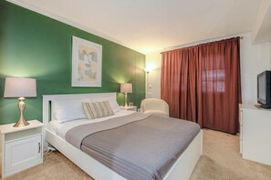 2 Schlafzimmer, Schreibtisch, Reisekinderbett, kostenloses WLAN