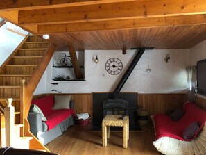 Télévision, cheminée