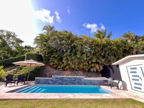 Piscine extérieure, piscine chauffée