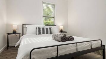 3 habitaciones, tabla de planchar con plancha y wifi gratis