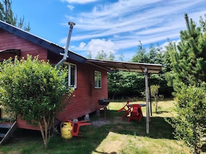 Property grounds - Cabañas el Rombo, the perfect place to rest, listen to birds and relax... (Puerto Montt)