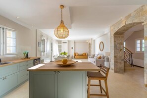Interior - Villa Lithea by Villa Plus (Kato Korakiana)