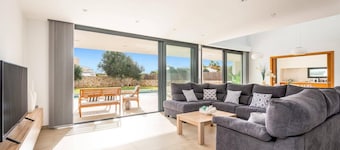 Villa Bonavista by Villa Plus