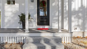 Unclassified image, 3 of 26, button - Beautiful new home near Portland in quiet Cumberland (Cumberland)