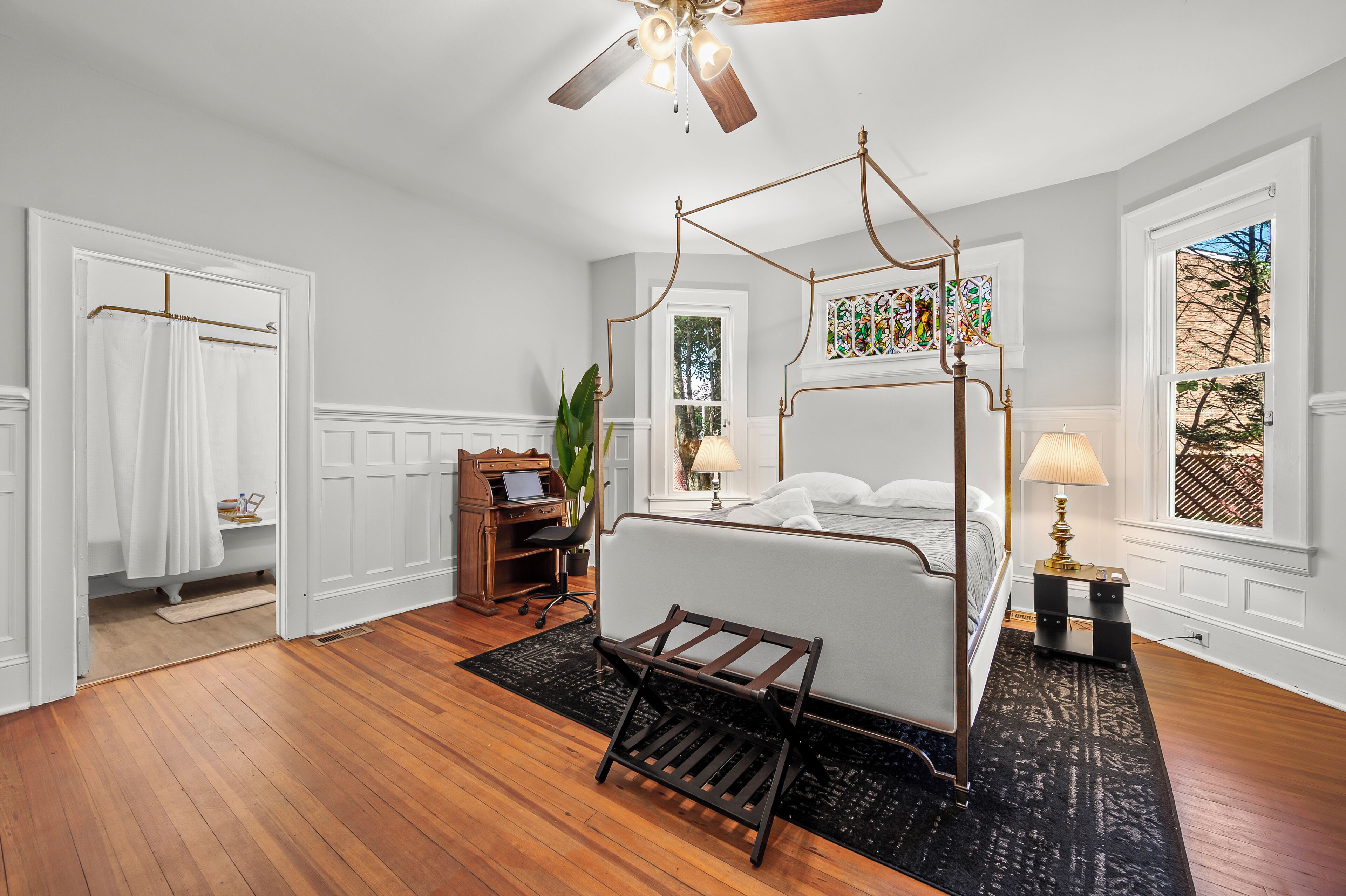 5 makuuhuonetta, silitysrauta/-lauta, Wi-Fi, vuodevaatteet