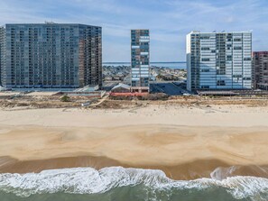 On the beach - Capri 1204 (Ocean City)