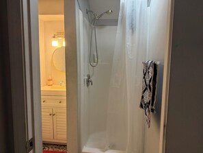 Shower, towels, soap, toilet paper - Private Basement Suit Near  ATL Airport (Atlanta)