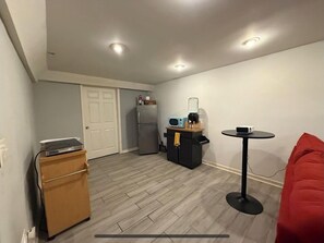 Interior - Private Basement Suit Near  ATL Airport (Atlanta)