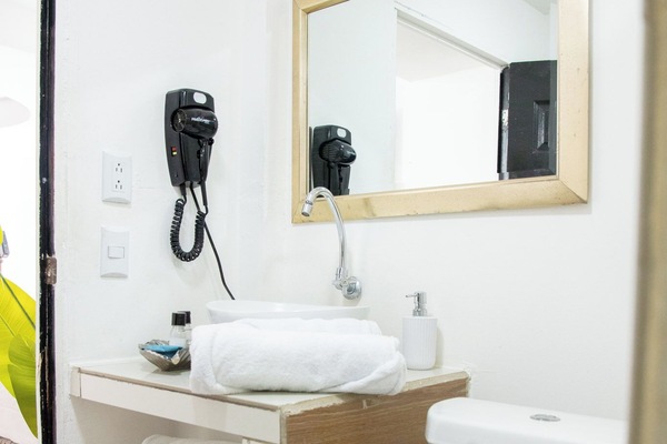Classic Studio, Courtyard View | Bathroom | Soap, shampoo, toilet paper