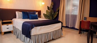 vanness hotel & villas 