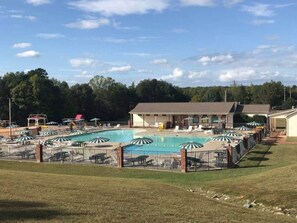 Pool - Resort | Golf Cart | Pool + Beach | Pets | Monthly (Montgomery County)