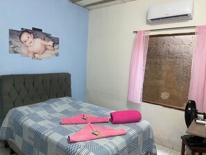 WiFi, bed sheets - Maria Antônia's Family Home (Paraty)