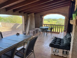 Outdoor dining - Nature, comfort and a private pool: your perfect getaway! (Felanitx)