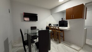 公寓, 3 間臥室, 簡易廚房, 高層 | 用餐區