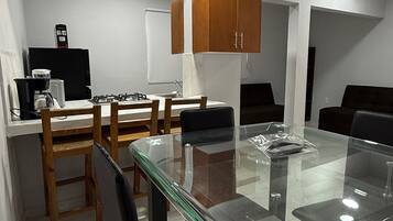 Apartment, 3 Schlafzimmer, Kochnische, Turm | Speisen