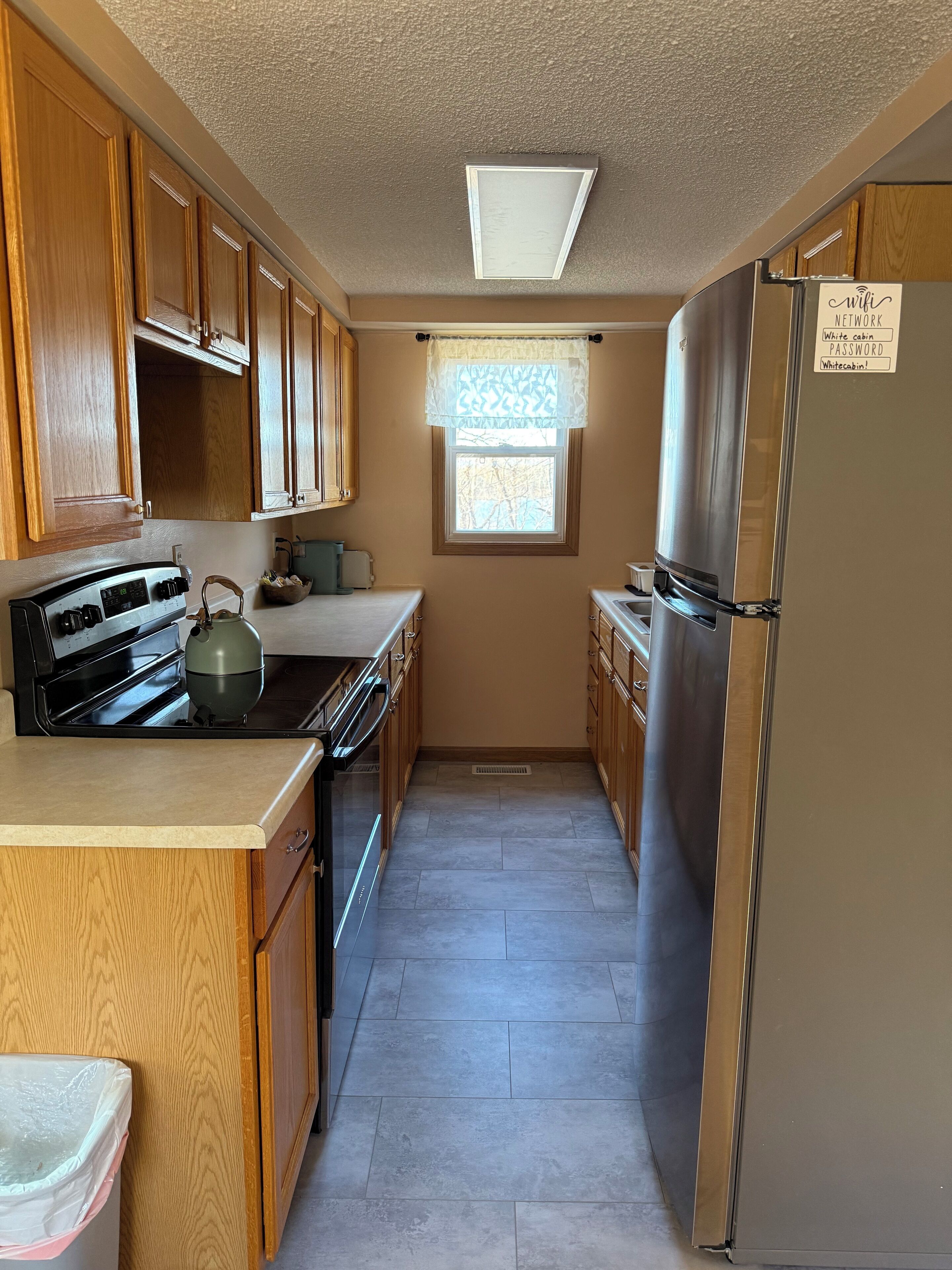 Mikrobølgeovn, ovn og kokeplater