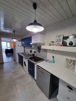 Microwave, oven, stovetop, dishwasher