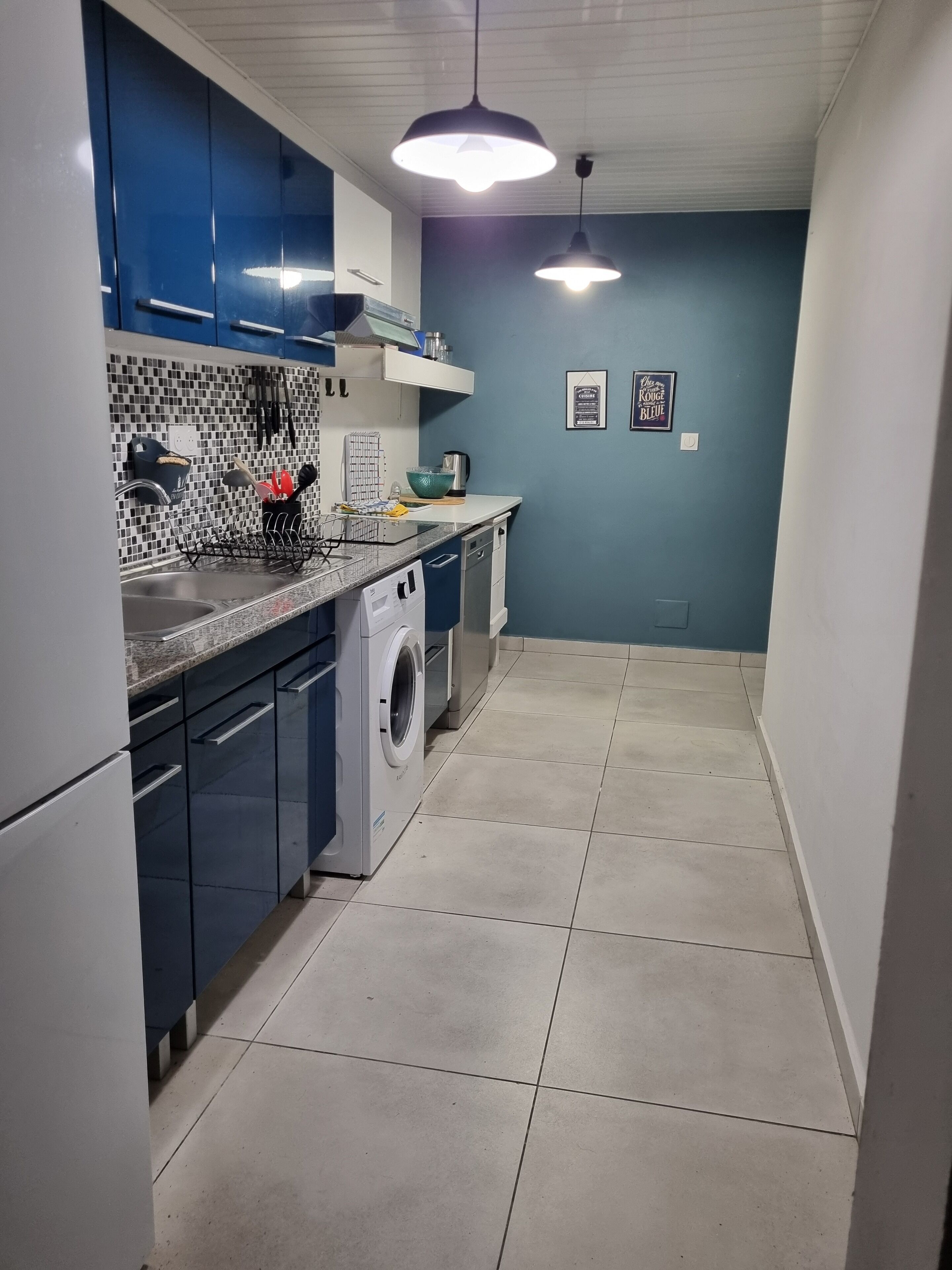 Micro-ondas, fogão, cooktop, lava-louças