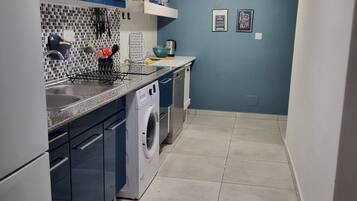 Micro-ondas, fogão, cooktop, lava-louças