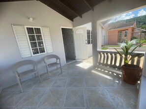 Terrace/patio - Cool & Comfy A/C Standalone Home, Central Montego Bay Location (Montego Bay)