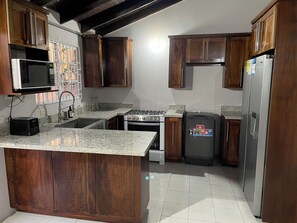 Fridge, microwave, oven, stovetop - Cool & Comfy A/C Standalone Home, Central Montego Bay Location (Montego Bay)
