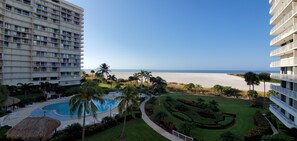 Outdoor pool, a heated pool - Beachfront Marco Island at South Seas with Spectacular Gulf Sunsets (Marco Island)