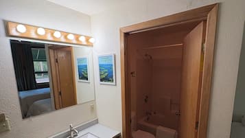 Towels, toilet paper