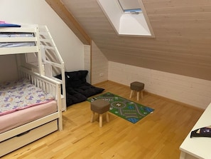 2 bedrooms, free WiFi, bed sheets