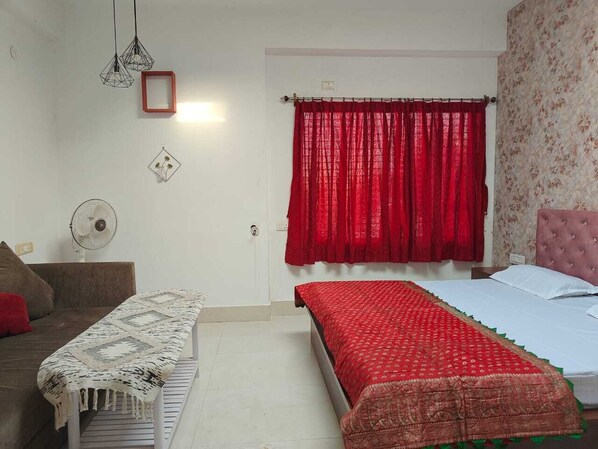 8 Schlafzimmer, Bügeleisen/Bügelbrett, WLAN, Bettwäsche