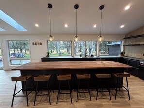 Dining - Riverfront home sleeps 14 with Dock and Game Room. (Bend)