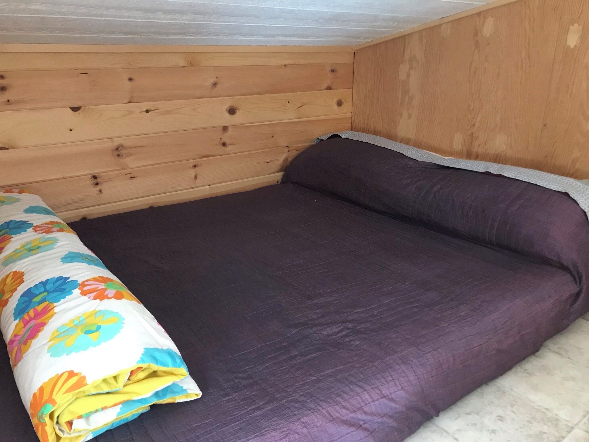 1 habitación y ropa de cama 